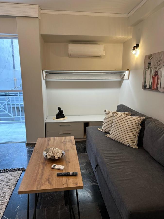 2 * Piraeus